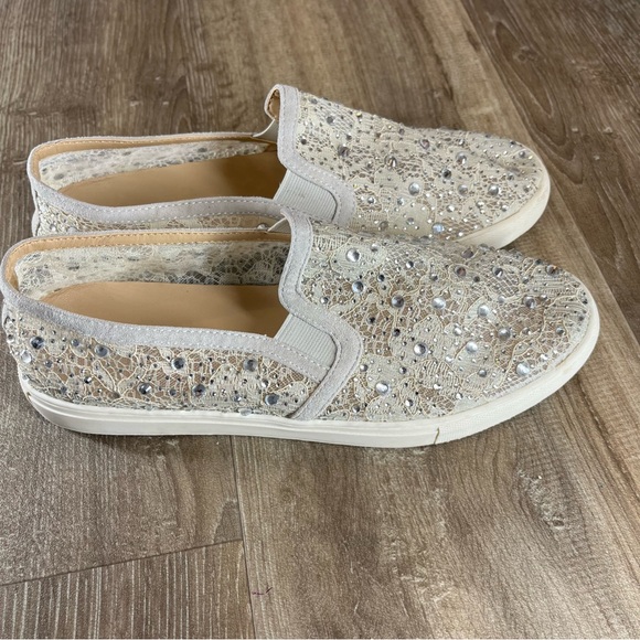 Antonio Melani Cream Garner Lace Rhinestone flat slip on shoes 7.5M - Picture 3 of 5